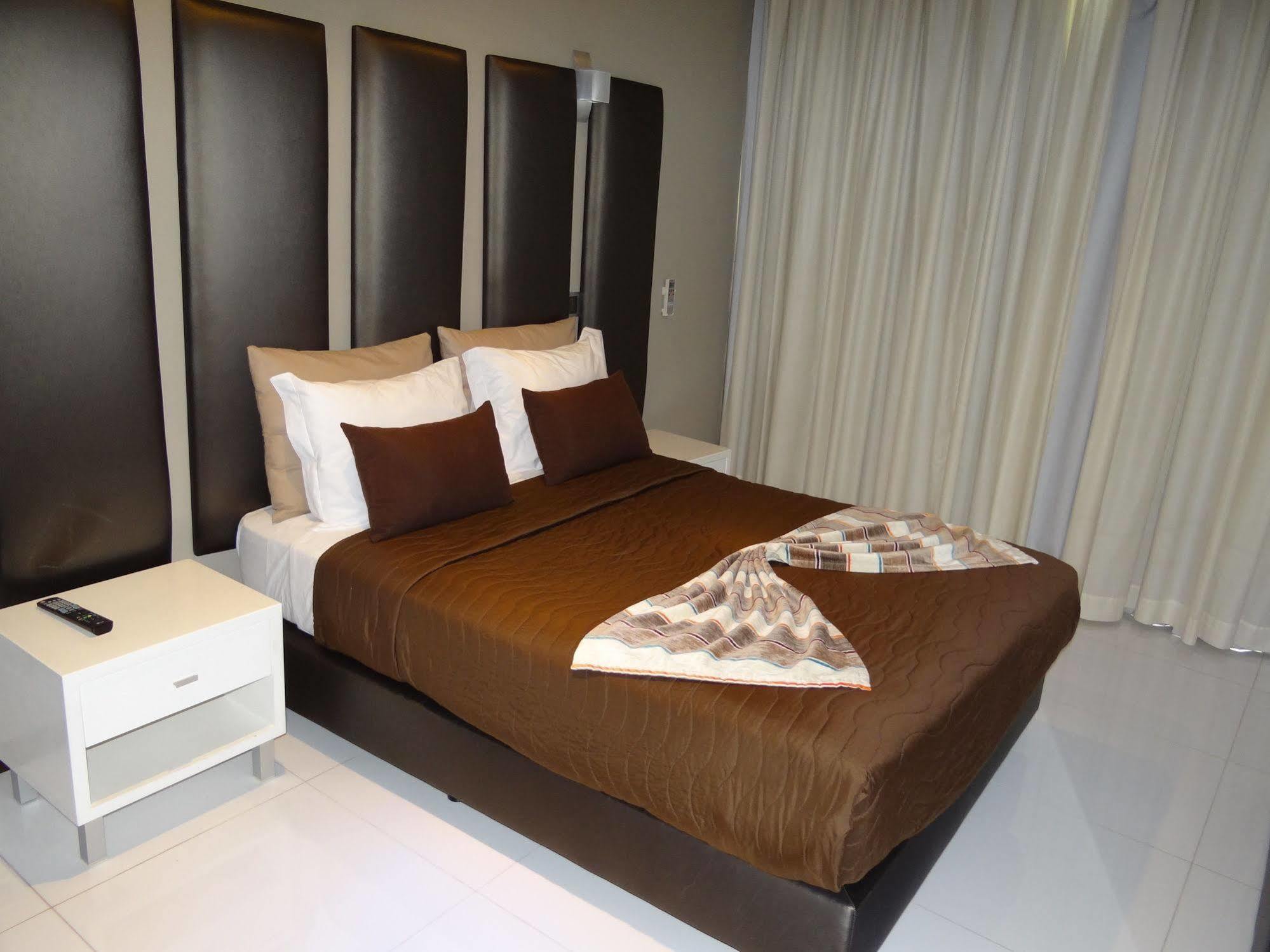 Rk Suite Hotel Луанда Екстер'єр фото