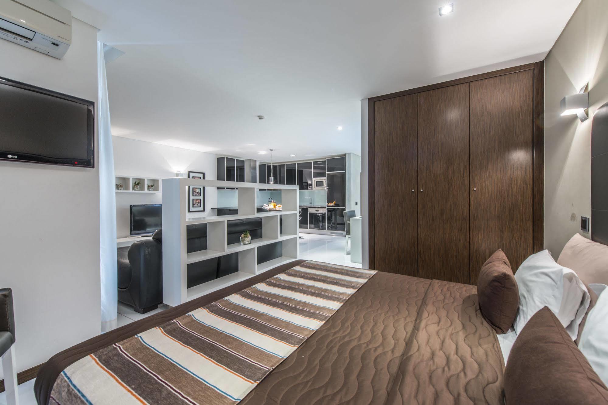 Rk Suite Hotel Луанда Екстер'єр фото